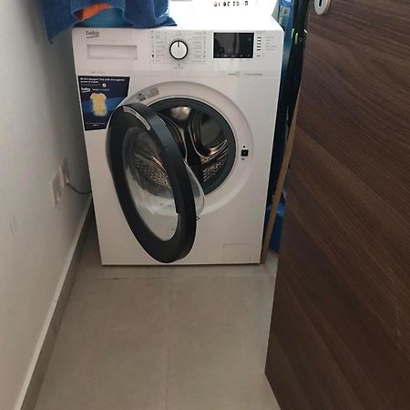 Centrally Located, Well Equipped, Stylish Flat. خليج سانت بول المظهر الخارجي الصورة