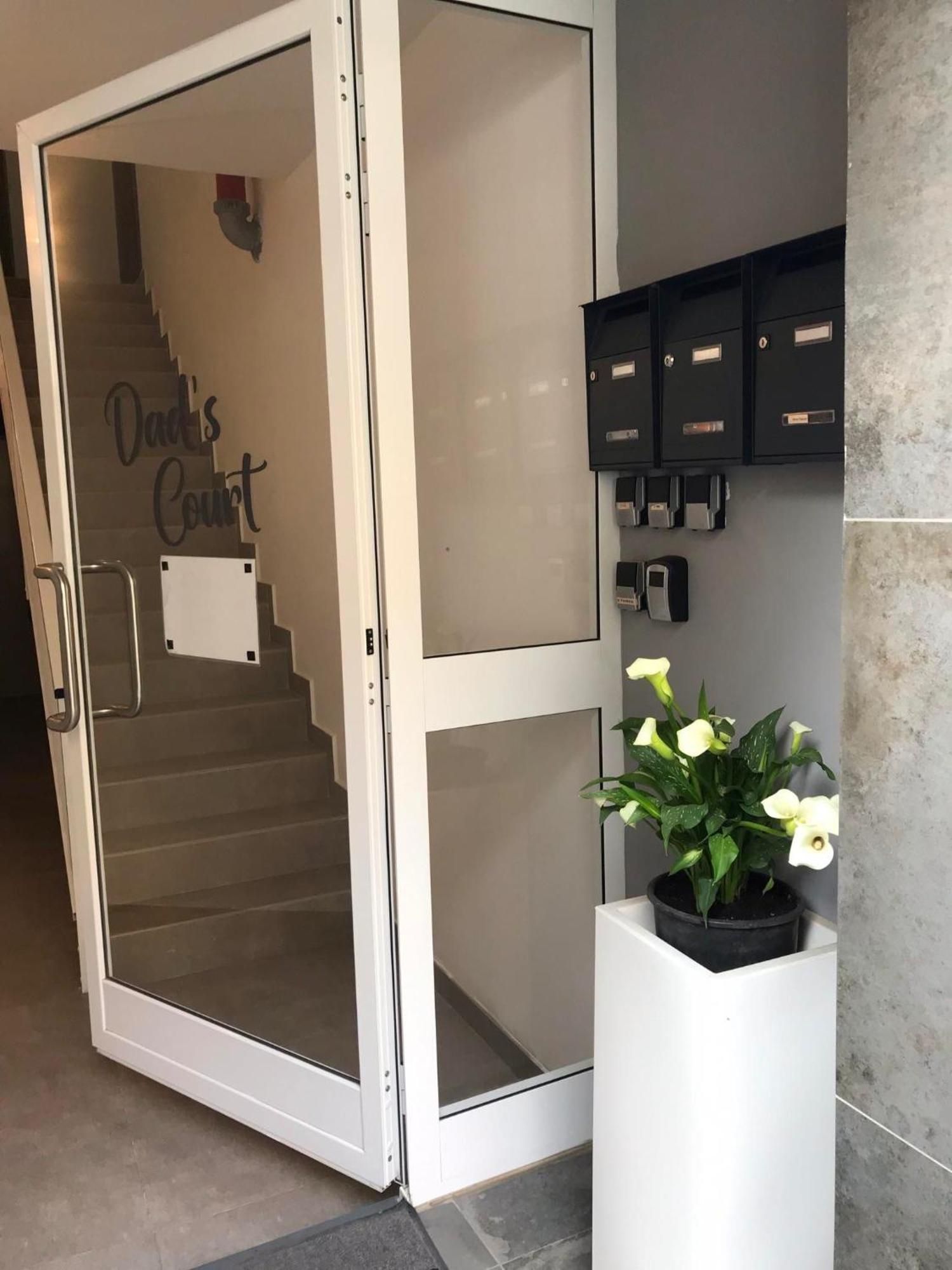 Centrally Located, Well Equipped, Stylish Flat. خليج سانت بول المظهر الخارجي الصورة