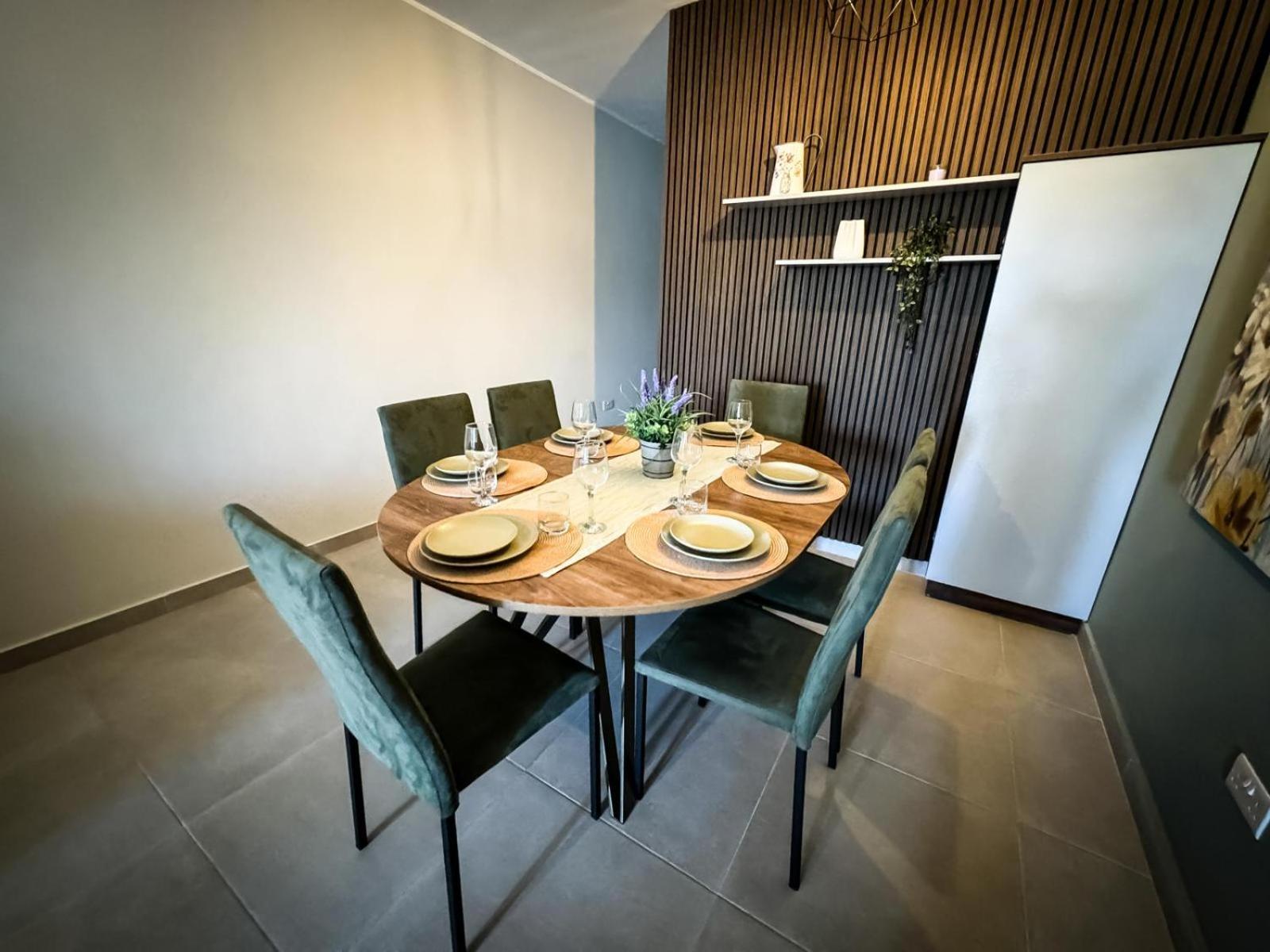 Centrally Located, Well Equipped, Stylish Flat. خليج سانت بول المظهر الخارجي الصورة