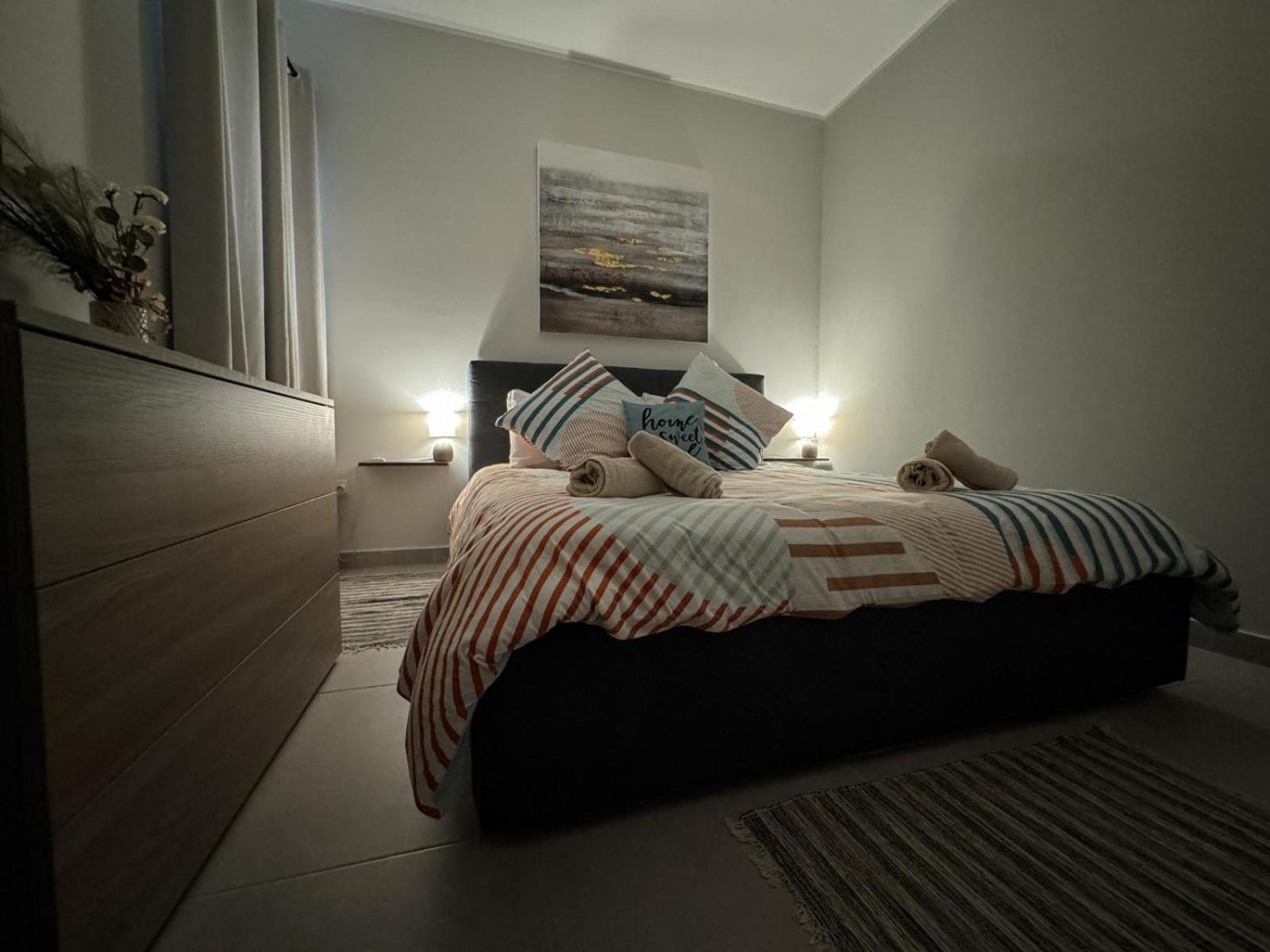 Centrally Located, Well Equipped, Stylish Flat. خليج سانت بول المظهر الخارجي الصورة